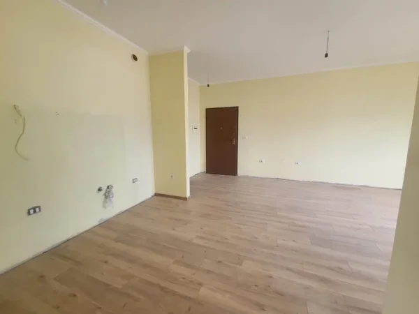 Tirane, shitet apartament 2+1 Kati 8, 96 m² 118.000 € (Rruga Mikel Maruli)