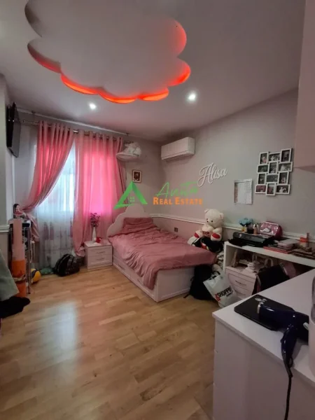 Tirane, shitet apartament 3+1 Kati 3, 128 m² 290.000 € (Komuna e Parisit)