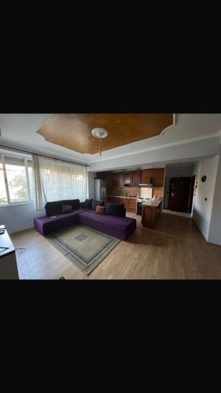 Tirane, jepet me qera apartament 3+1+Ballkon Kati 2, 110 m² 600 € (oxhaku)
