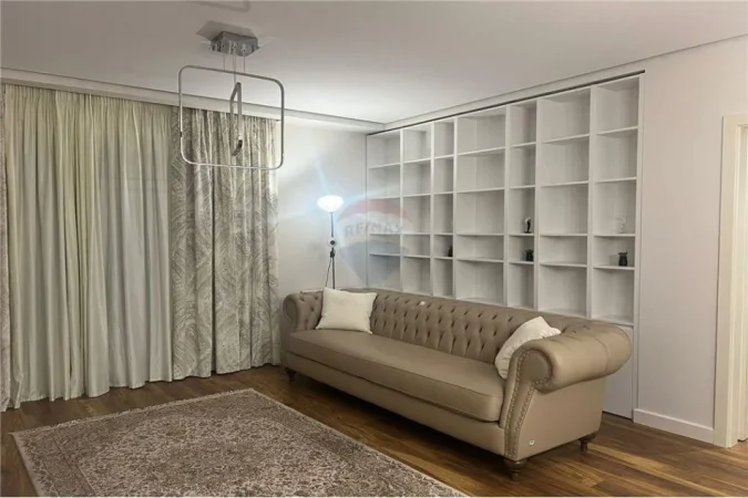 Tirane, shes apartament 2+1 , 137 m² (Bllok)