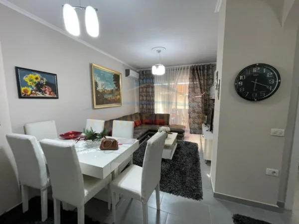 Tirane, shitet apartament 1+1 Kati 6, 63 m² 95.000 € (Unaza e Re)