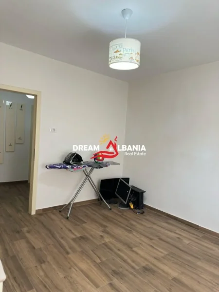Tirane, shitet apartament 2+1 , 74 m² 120.000 € 