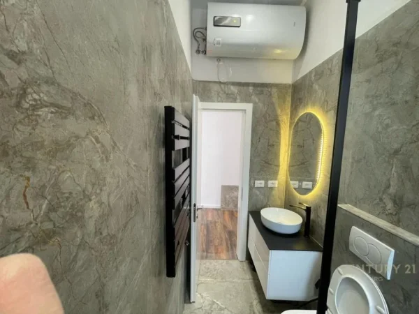 Tirane, jap me qera apartament Kati 3, 37 m² 600 € (Sheshi willson)