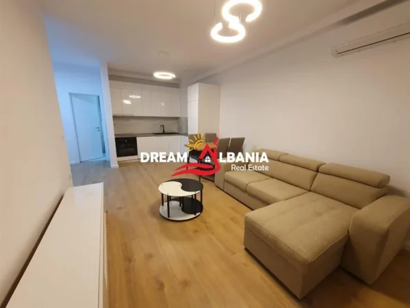 Tirane, jepet me qera apartament 2+1 , 90 m² 500 € 