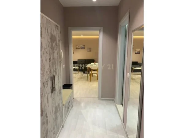 Tirane, jepet me qera apartament 1+1 Kati 8, 70 m² 650 € (Kompleksi Panorama)