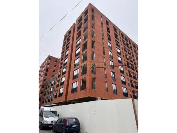 Tirane, shitet apartament 1+1 Kati 5, 78 m² 111.000 € (Siri Kodra)