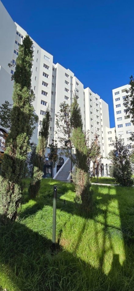 Tirane, jepet me qera apartament 1+1+Ballkon Kati 3, 75 m² 550 € (RIVER RESIDENCE)