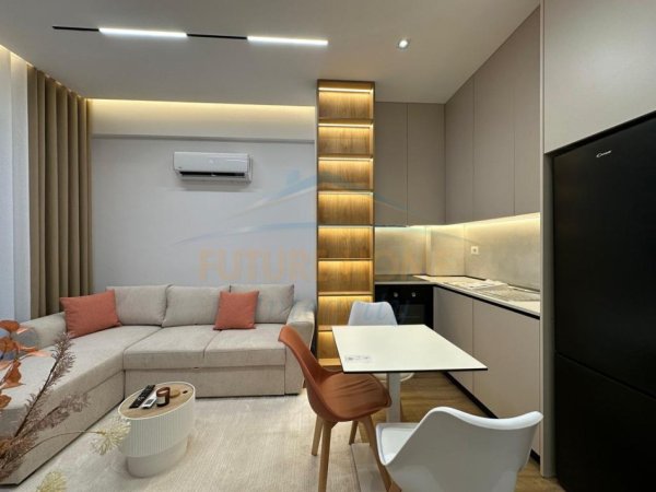 Tirane, jepet me qera apartament 1+1 Kati 3, 45 m² 400 € (Rezidenca OXA)