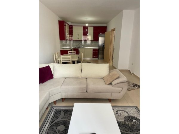 Tirane, jepet me qera 3+1+Ballkon Kati 2, 140 m² 750 € (kinostudio)