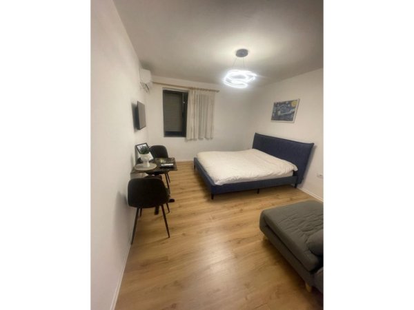 Tirane, jepet me qera garsonier 1+1 Kati 1, 35 m² 450 € (Kryqezimi Vasil Shanto)