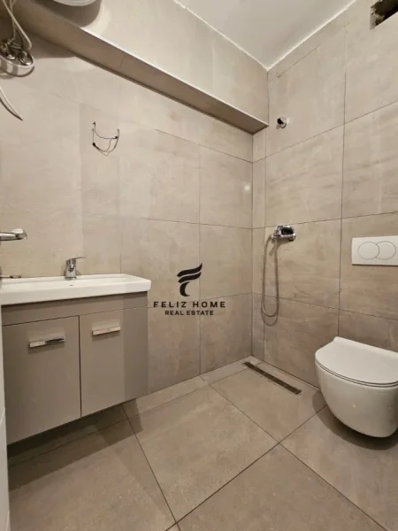 Tirane, shitet apartament 1+1 Kati 5, 42 m² 106.000 € (21 DHJETORI)