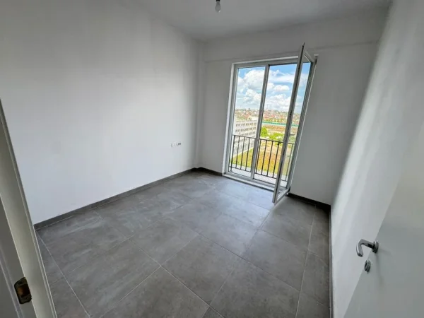 Tirane, jepet me qera apartament 2+1 Kati 7, 80 m² 400 € (rruga 5 maji)