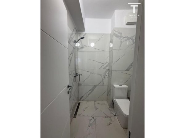 Tirane, shitet apartament 2+1 Kati 4, 100 m² 135.000 € (Rruga Muhamed Deliu)