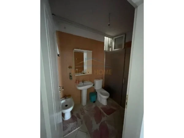 Tirane, shitet apartament 2+1+Ballkon Kati 8, 113 m² 139.998 € 