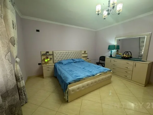 Tirane, jepet me qera apartament 2+1 , 76 m² 600 € (Rizat Cerova)