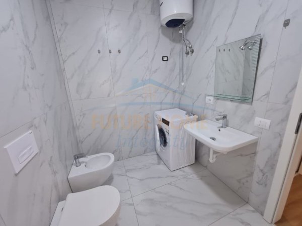 Shitet, Apartament 2+1, Kompleksi Kaimi, Tiranë.