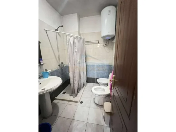 Tirane, shitet apartament 2+1+Ballkon Kati 1, 106 m² 212.000 € (komuna e parisit)
