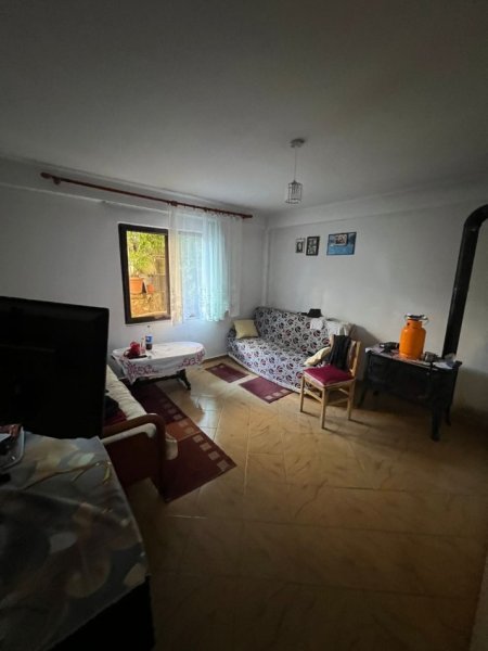 Tirane, shes shtepi 2 Katshe Kati 1, 298 m² 315.000 € (rruga e elbasanit)