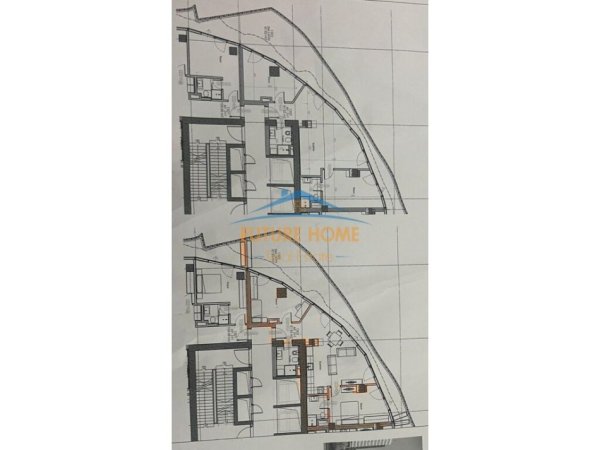 Tirane, shitet apartament 2+1+Ballkon Kati 13, 163 m² 680.000 € (Qender)