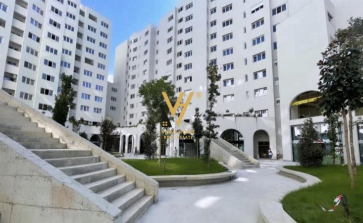 Tirane, jepet me qera apartament 2+1+Ballkon Kati 2, 117 m² 700 € (UNAZA E RE)