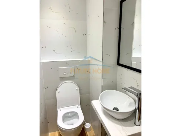 Tirane, shitet garsonier 1+1+Ballkon Kati 4, 43 m² 143.000 € (2 Garsoniere, Rruga Mine Peza)