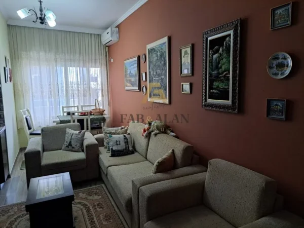 Tirane, shitet apartament 1+1 Kati 2, 70 m² 100.000 € (FRESKU)