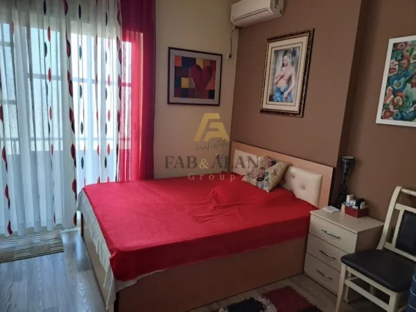 Tirane, shitet apartament 1+1 Kati 2, 70 m² 100.000 € (FRESKU)