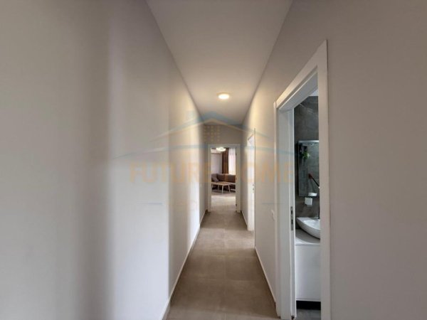 Tirane, jepet me qera apartament 2+1 Kati 6, 83 m² 750 € (Rruga e Dibres)