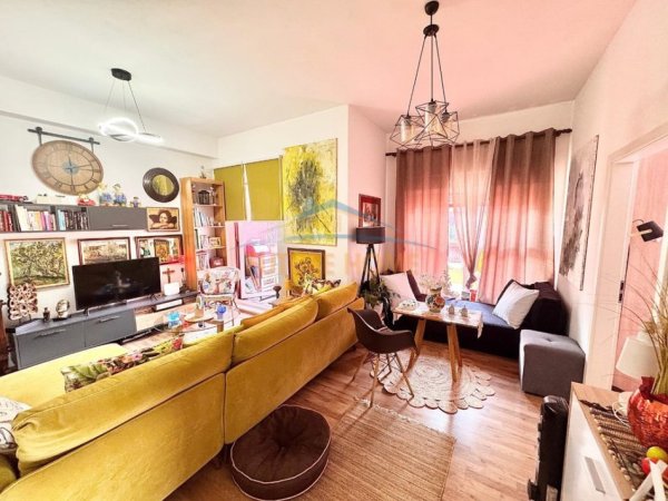 Shitet, Apartament 2+1,Kompleksi Mangalem, Ali Dem, Tiranë.