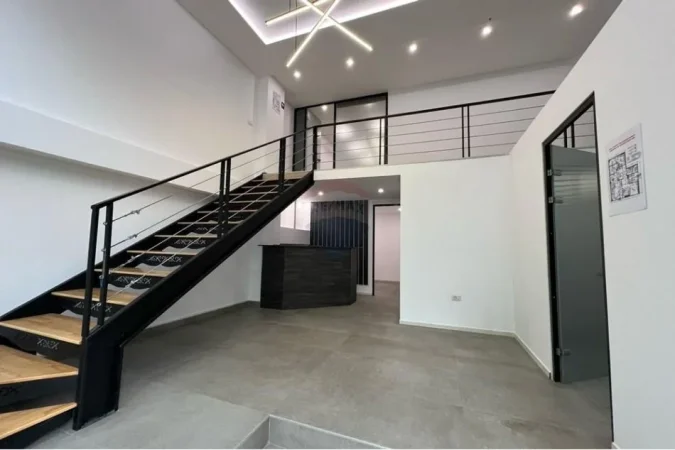 Tirane, jepet me qera ambjent biznesi Kati 0, 270 m² 2.700 € (Qender)