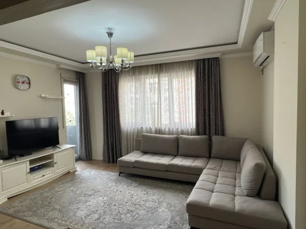 Tirane, jepet me qera 2+1+Ballkon Kati 2, 95 m² 500 € (rruga teodor keko)