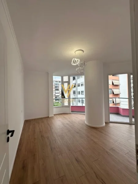 Tirane, shitet apartament 2+1+Ballkon Kati 4, 86 m² 133.000 € (ASTIR)