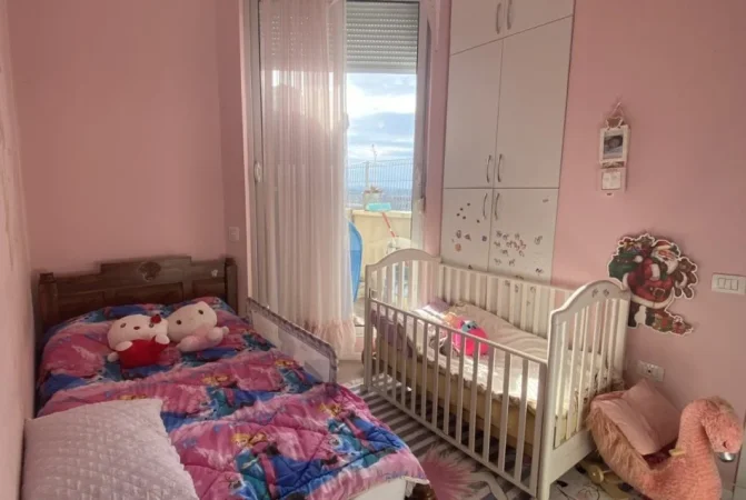 Tirane, shitet apartament 2+1 Kati 11, 126 m² 238.000 € (Rruga Frosina Plaku)