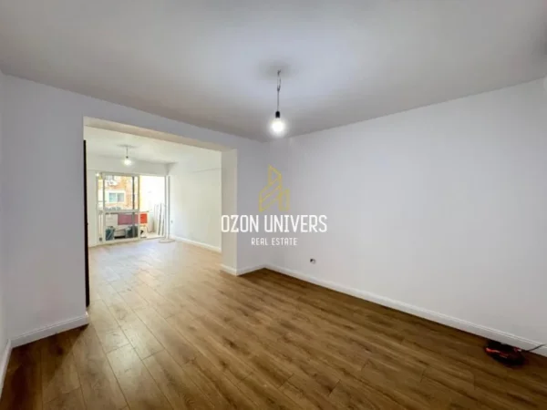 Ambient biznesi për qira në Bllok , 800€/muaj