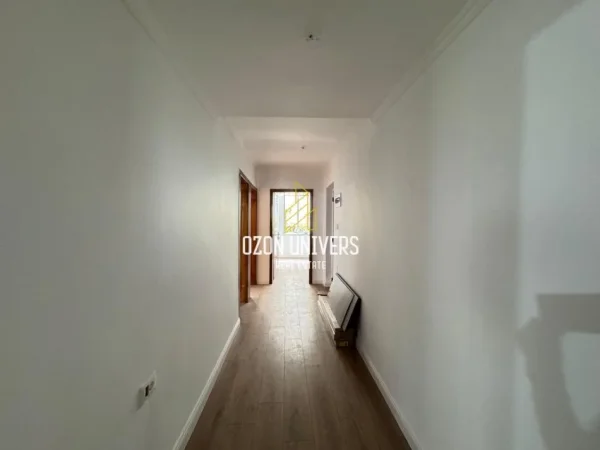 Ambient biznesi për qira në Bllok , 800€/muaj