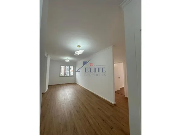 Tirane, shitet apartament 2+1 Kati 4, 86 m² 133.000 € (Astir)