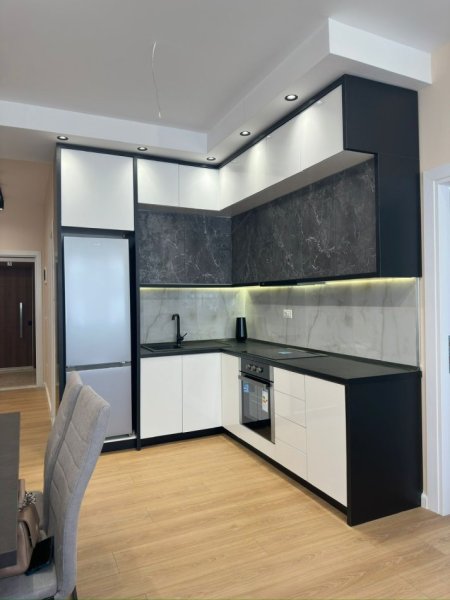 Tirane, shitet apartament 2+1+Ballkon Kati 7, 88 m² 143.000 € (Dritan Hoxha)