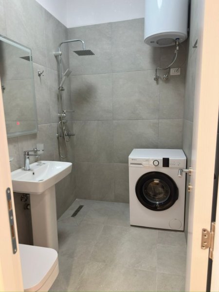 Tirane, shitet apartament 2+1+Ballkon Kati 7, 88 m² 143.000 € (Dritan Hoxha)