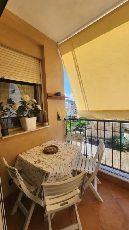 Durres, shitet apartament 2+1+Ballkon Kati 3, 63 m² 105.000 € (GOLEM)