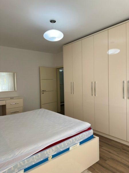 Tirane, shitet apartament 2+1+Ballkon Kati 1, 74 m² 120.000 € (Kostaq Cipo)