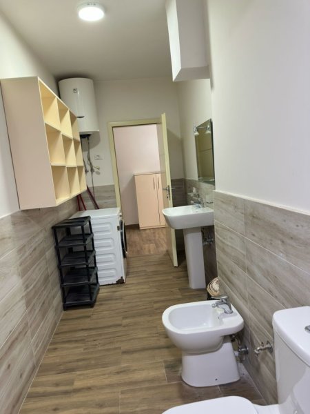 Tirane, shitet apartament 2+1+Ballkon Kati 1, 74 m² 120.000 € (Kostaq Cipo)
