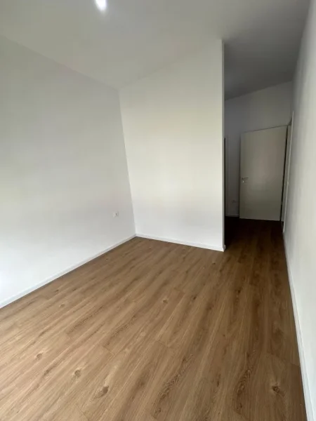 Tirane, shes apartament 2+1+Ballkon Kati 7, 85 m² 120.000 € 