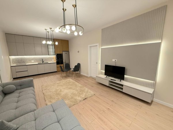 Tirane, jepet me qera apartament 2+1+Aneks+Ballkon Kati 1, 90 m² 800 € (Liqeni i Thate)
