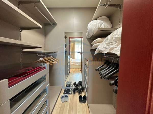 Tirane, jepet me qera apartament 2+1 Kati 19, 90 m² 1.600 € (Stadiumi Air Albania)