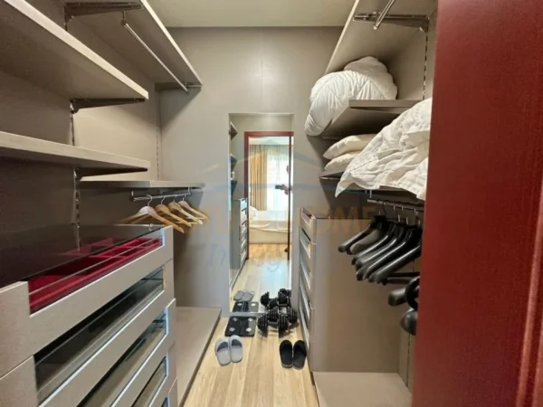 Tirane, jepet me qera apartament 2+1 Kati 19, 90 m² 1.600 € (Stadiumi Air Albania)