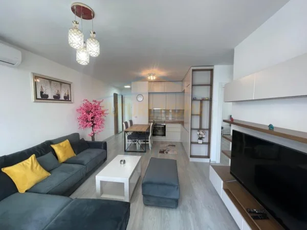 Tirane, jepet me qera apartament 2+1 Kati 3, 94 m² 750 € (Don Bosko)