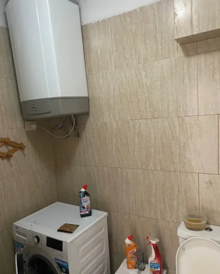 Tirane, jepet me qera apartament 2+1+Ballkon Kati 6, 120 m² 500 € (Ali Dem)
