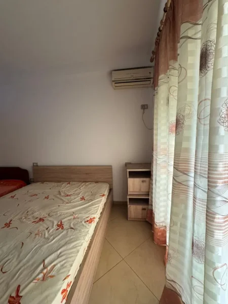 Tirane, jepet me qera apartament 1+1+Ballkon Kati 5, 90 m² 450 € (Astir)