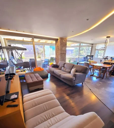 Tirane, shitet apartament 2+1 , 200 m² 498.000 € (Ambasada amerikane)