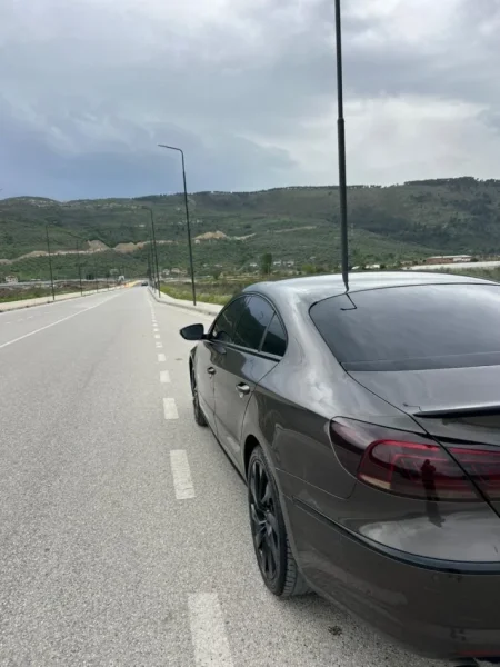 Tirane, shes makine Volkswagen Passat CC Nafte, kafe automatik 260.000 km